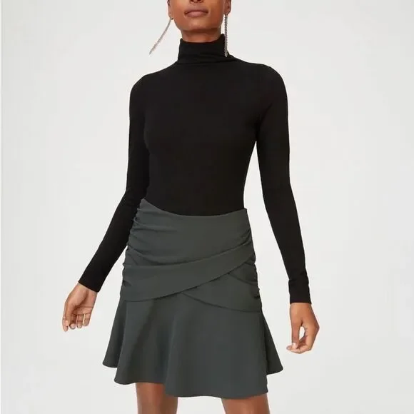 NWOT CLUB MONACO Welse Skirt in Green - Picture 1 of 9